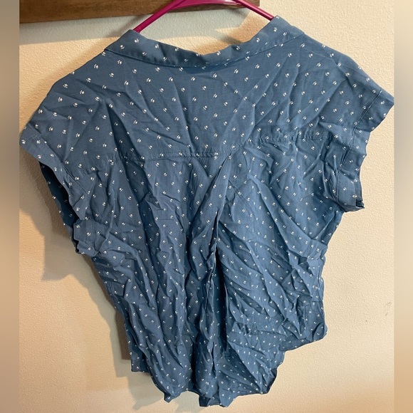 Jachs Girlfriend T-Shirt Short Sleeve Women ‎ Floral design front pockets Small - Picture 3 of 6